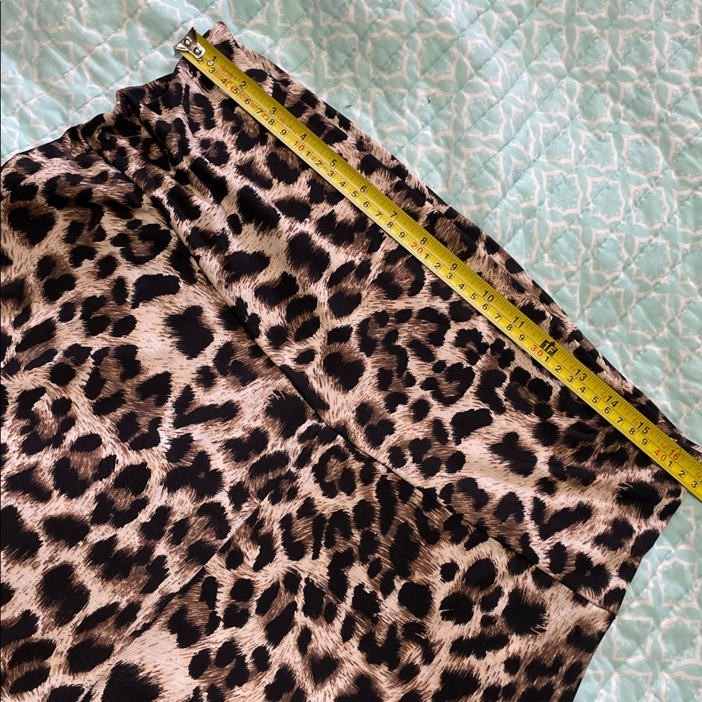 fold over or drop waste leopard print wide leg pants - Picture 4 of 5